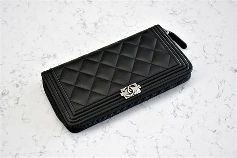 chanel wallets value guide.